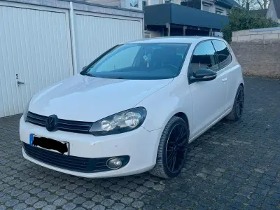 Gebraucht VW Golf VI 160 PS (117 kW) 2009 Weiß Kleinwagen