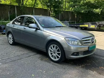 Gebraucht Mercedes C200 Avantgarde 184 PS (135 kW) 2007 Grau Limousine