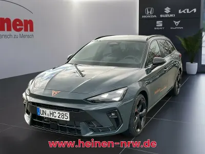 Usata Cupra Leon 150 CV (110 kW) 2025 Blu Berlina