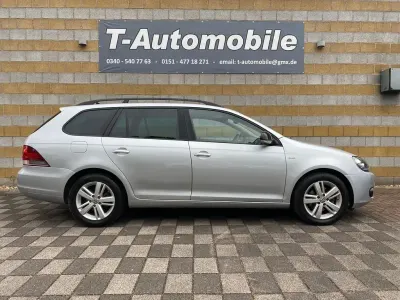 Gebraucht VW Golf VII Match 105 PS (77 kW) 2013 Silber Limousine