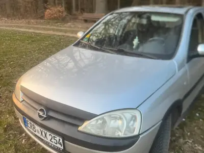 Używany Opel Corsa 75 KM (55 kW) 2002 Szary Hatchback