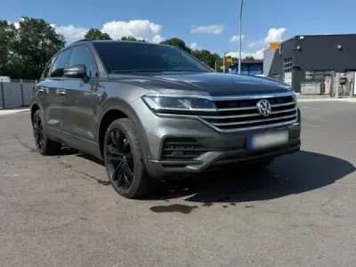 Gebraucht VW Touareg 231 PS (169 kW) 2019 Grau SUV