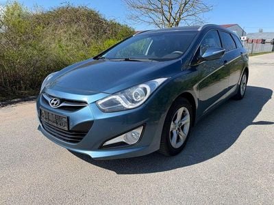 Usata Hyundai i40 136 CV (100 kW) 2015 Blu Station wagon