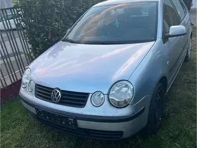 Gebraucht VW Polo 75 PS (55 kW) 2002 Silber Kleinwagen