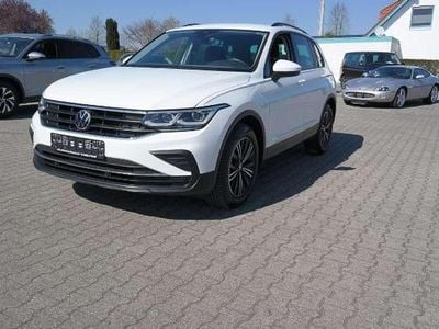 Pure white Gebraucht 2023 VW Tiguan Life SUV | 29.490 € (Guter Preis)