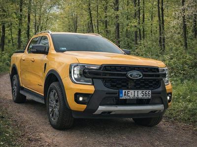 Second-hand Ford Ranger Wildtrack 205 CP (150 kW) 2024 Portocaliu Pickup