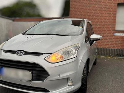 Usata Ford B-MAX 101 CV (74 kW) 2015 Grigio Monovolume