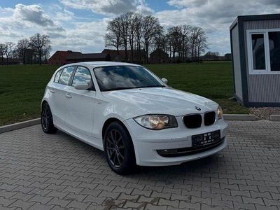 Usata BMW 116 Advantage 122 CV (89 kW) 2009 Bianco Utilitaria