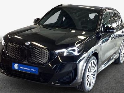 Neu BMW iX1 230 kW (313 PS) 2026 Schwarz SUV