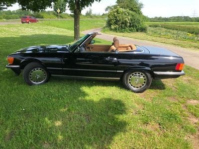 Second-hand Mercedes 560 227 CP (166 kW) 1988 Negru Cabrio