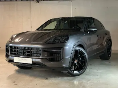 Gebraucht Porsche Cayenne Coupe GTS Sport 500 PS (367 kW) 2026 Quarzitgraumetallic Coupé