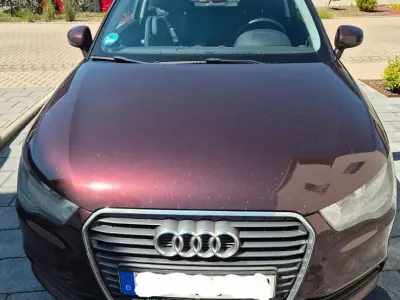 Gebraucht Audi A1 86 PS (63 kW) 2012 Rot Kleinwagen
