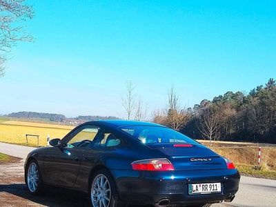 Porsche 911 Carrera 4