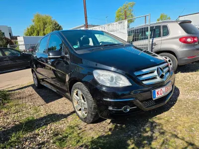 Used Mercedes B200 136 HP (100 kW) 2009 Black Minivan