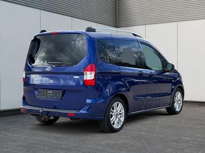Gebraucht Ford Tourneo Courier Titanium 101 PS (74 kW) 2018 Indicblau metallic Van / Kleinbus