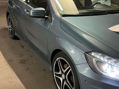 gebraucht Mercedes A200 AMG Line AMG Line