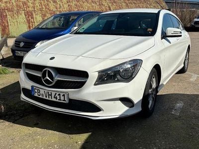 Gebraucht Mercedes CLA200 Shooting Brake 136 PS (100 kW) 2019 Weiß Kombi
