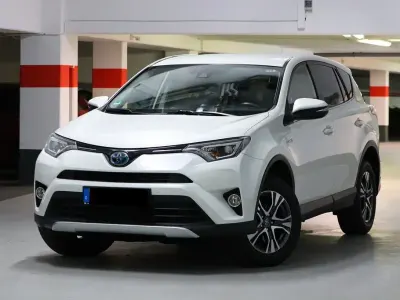 Gebraucht Toyota RAV4 Hybrid Comfort 155 PS (114 kW) 2016 Weiß SUV