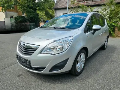 Gebraucht Opel Meriva 101 PS (74 kW) 2010 Silber Van / Kleinbus