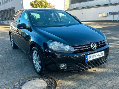 Gebraucht VW Golf VI Team 86 PS (63 kW) 2011 Schwarz Kleinwagen