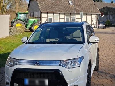 Gebraucht Mitsubishi Outlander P-HEV 2014 Weiß SUV