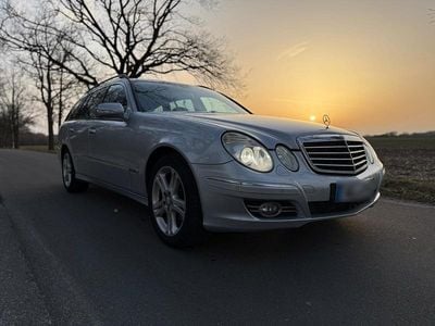 Gebraucht Mercedes E280 Avantgarde 190 PS (139 kW) 2008 Silber Kombi