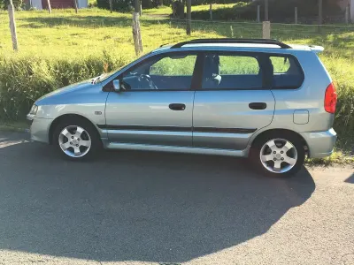 Gebraucht Mitsubishi Space Star 111 PS (81 kW) 2003 Silber Van / Kleinbus