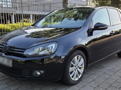 Gebraucht VW Golf VI Comfortline 105 PS (77 kW) 2010 Schwarz Kleinwagen