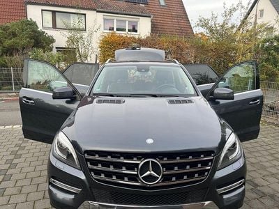 Gebraucht Mercedes ML350 258 PS (189 kW) 2013 Grau SUV
