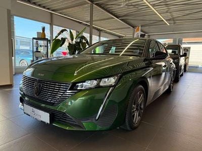 Gebraucht Peugeot 308 Allure 131 PS (96 kW) 2024 Grün Kleinwagen
