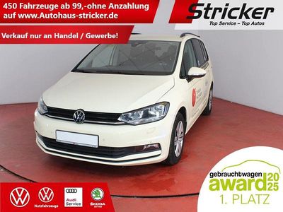 Gelb Gebraucht 2024 VW Touran Van / Kleinbus | 25.999 €
