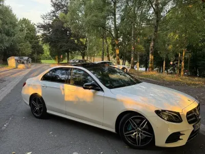 Gebraucht Mercedes E350 AMG line 286 PS (210 kW) 2017 Weiß Limousine