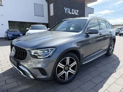 Gebraucht Mercedes GLC220 Exclusive 194 PS (142 kW) 2021 Grau SUV