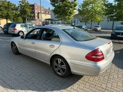 Gebraucht Mercedes E320 224 PS (164 kW) 2002 Silber Limousine