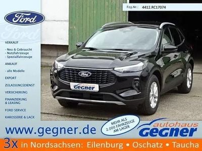 Usado Ford Kuga Titanium 242 HP (177 kW) 2024 Preto SUV