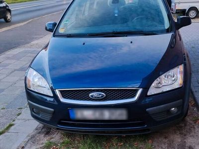 gebraucht Ford Focus 1.6 Ghia