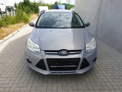 Gebraucht Ford Focus 125 PS (91 kW) 2014 Grau Kombi