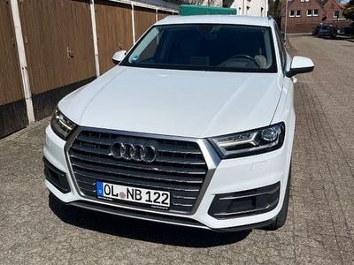 Second-hand Audi Q7 Ambiente 272 CP (200 kW) 2017 Alb SUV