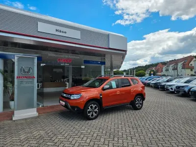 Gebraucht Dacia Duster Journey 131 PS (96 kW) 2023 Orange SUV