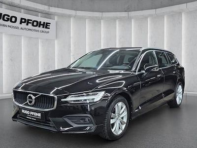 Gebraucht Volvo V60 Momentum 163 PS (119 kW) 2020 Schwarz Kombi