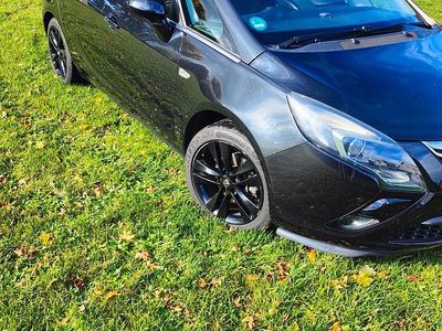 Schwarz Gebraucht 2013 Opel Zafira Tourer Van / Kleinbus | 6.300 € (Fairer Preis)