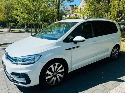 Gebraucht VW Touran Sound 150 PS (110 kW) 2017 Weiß Van / Kleinbus
