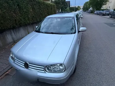 Gebraucht VW Golf IV 2003 Grau Kleinwagen