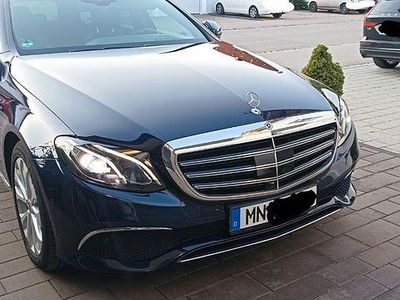 Blau Gebraucht 2018 Mercedes E400 Limousine | 29.999 € (Fairer Preis)