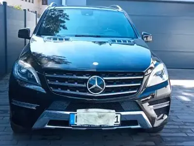 Gebraucht Mercedes ML350 258 PS (189 kW) 2015 Schwarz SUV