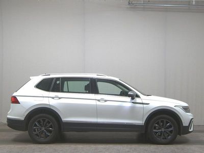 Weiss Gebraucht 2022 VW Tiguan Allspace Life SUV | 21.480 € (Guter Preis)