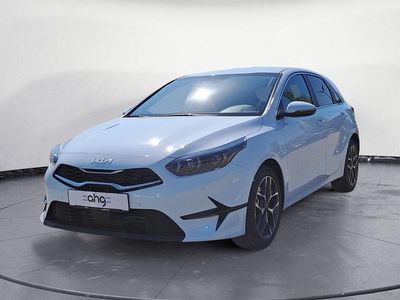 Weiß Neu 2025 Kia Ceed Kleinwagen | 24.680 € (Fairer Preis)