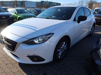 Weiß Gebraucht 2014 Mazda 3 Center-Line Limousine | 5.990 € (Fairer Preis)