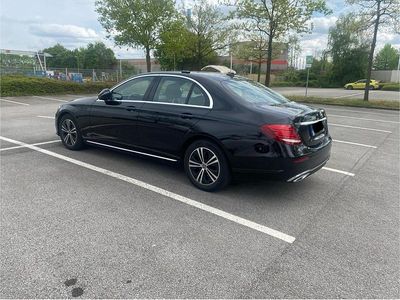 Schwarz Gebraucht 2019 Mercedes E220 Avantgarde Limousine | 29.650 € (Guter Preis)