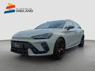 Używany Cupra Leon VZ2 272 KM (200 kW) 2025 Beżowy Sedan/Limuzyna